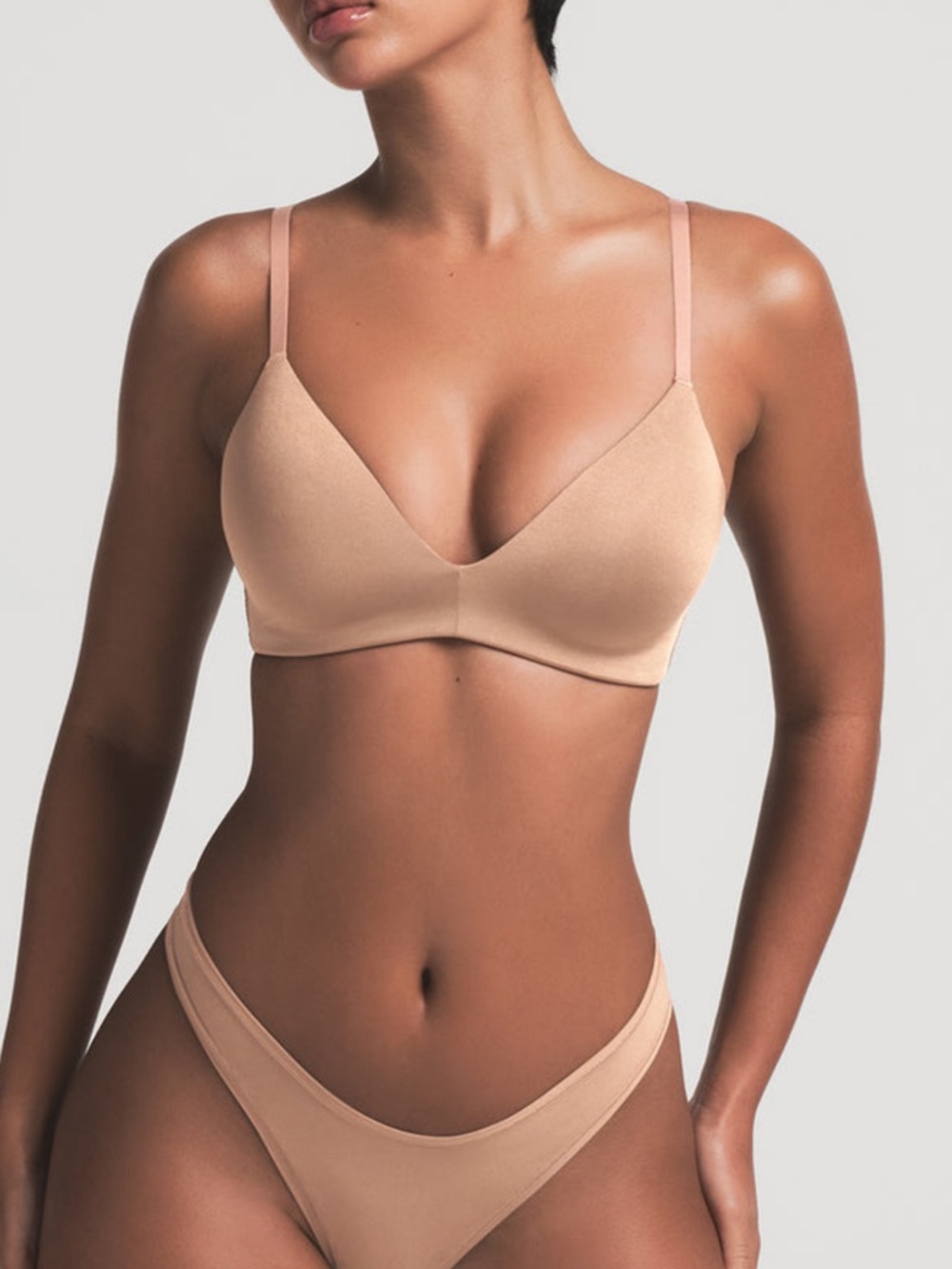 skims wireless form t shirt bra